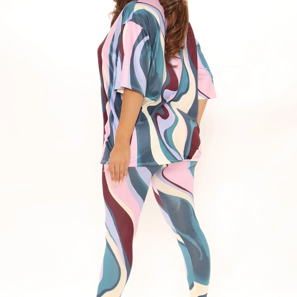 2 Piece Fashion Nova Legging Set - Picture 4 of 6